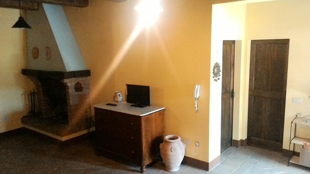 Appartamento Casale Poggio Colpiccione Passignano sul Trasimeno Esterno foto