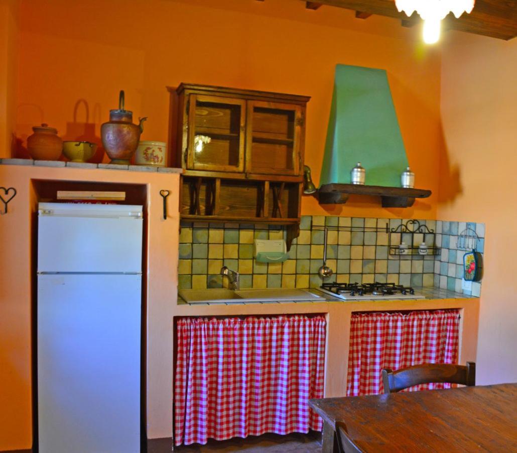 Appartamento Casale Poggio Colpiccione Passignano sul Trasimeno Esterno foto
