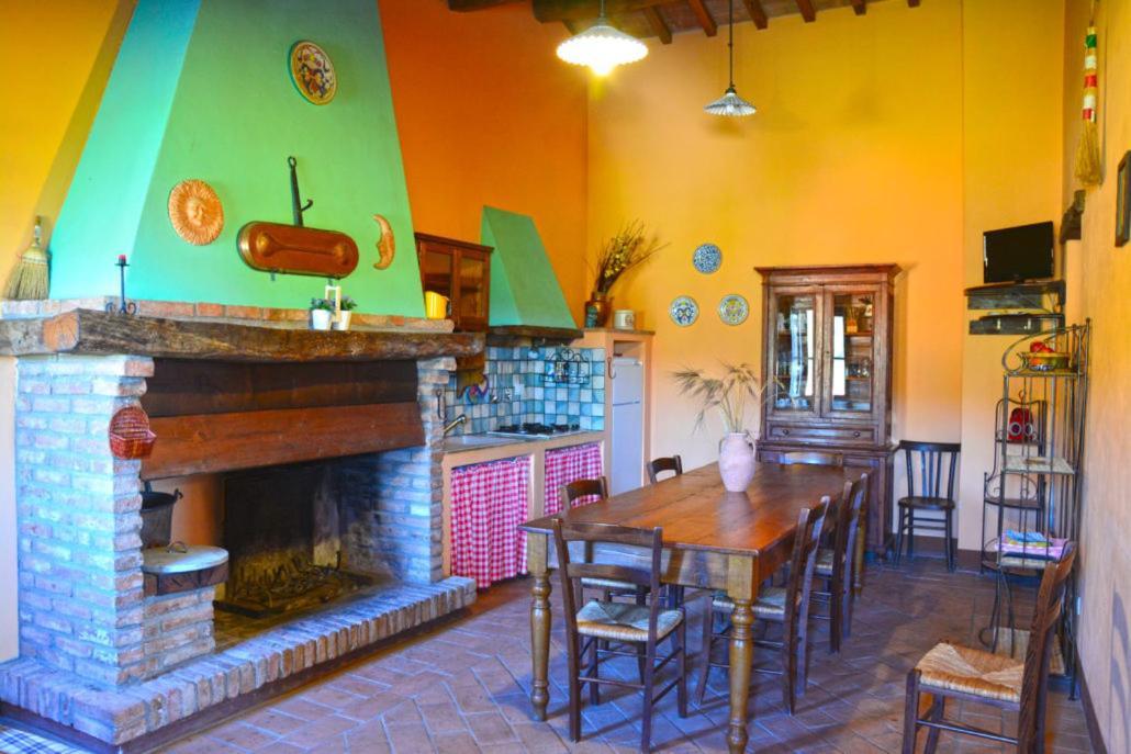 Appartamento Casale Poggio Colpiccione Passignano sul Trasimeno Esterno foto